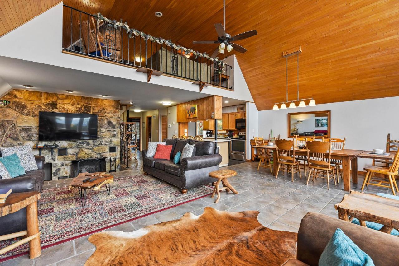 Smokystays Private Pool Chalet Gatlinburg Eksteriør bilde
